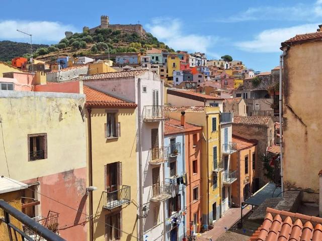 Villa Indipendente in vendita a Bosa, Sardigna/Sardegna