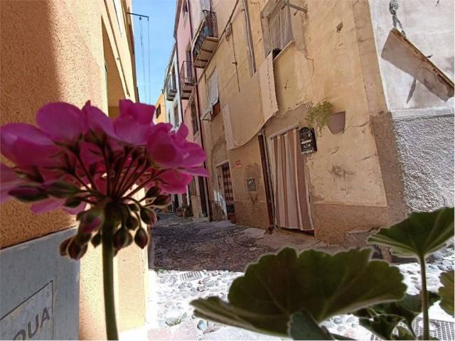 Villa Indipendente in vendita a Bosa, Sardigna/Sardegna