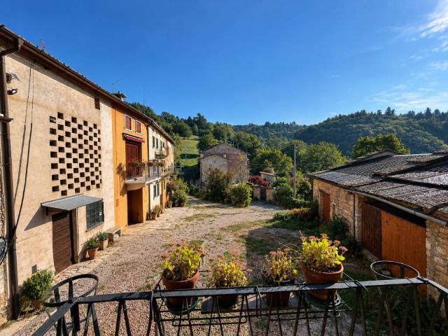 Villa Indipendente in vendita a Valbusa, Bosco Chiesanuova
