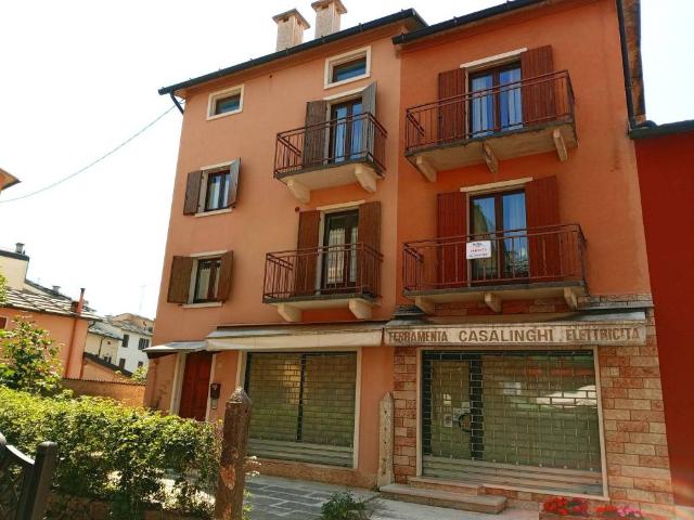 Villa Indipendente in vendita a Bosco Chiesanuova, Veneto