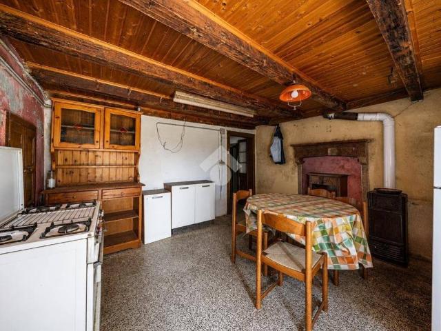 Villa Indipendente in vendita a Bosco Chiesanuova, Veneto