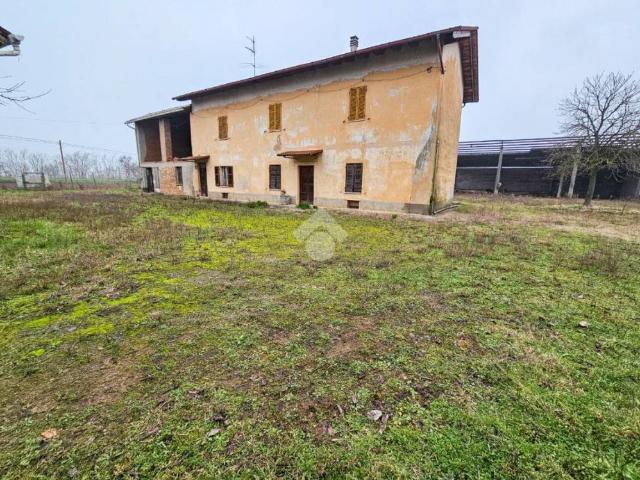 Villa Indipendente in vendita a Piemonte, Alessandria