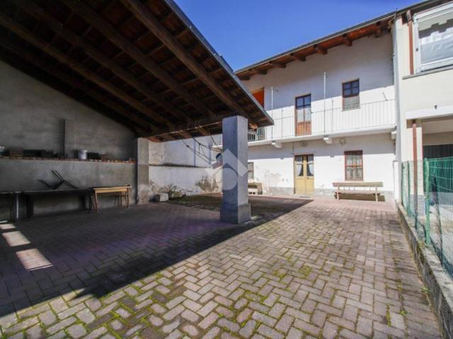 Villa Indipendente in vendita a Borgata Roggia, Piemonte
