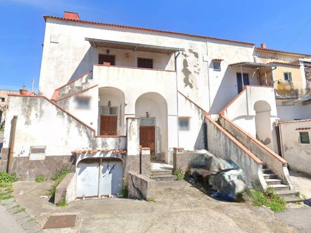 Villa Indipendente in vendita a Boscotrecase, Campania