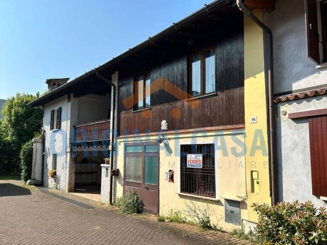 Villa Indipendente in vendita a Botticino, Lombardia