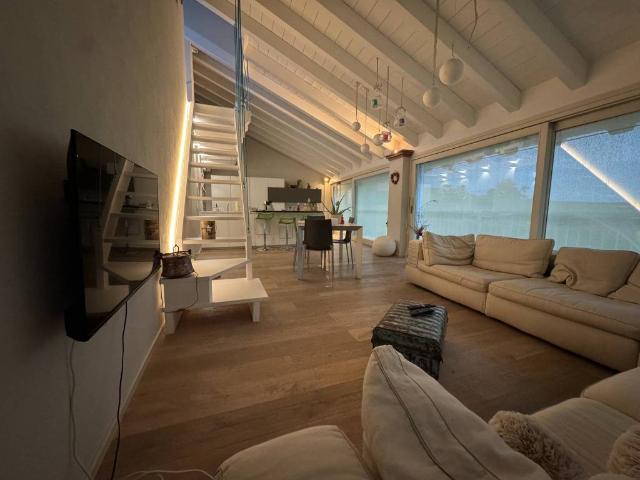 Villa Indipendente in vendita a Villaggio Marcolini, Botticino