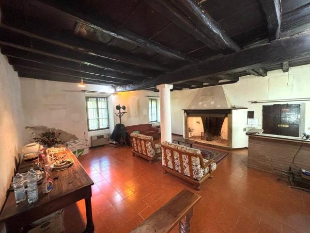 Villa Indipendente in vendita a Botticino, Lombardia