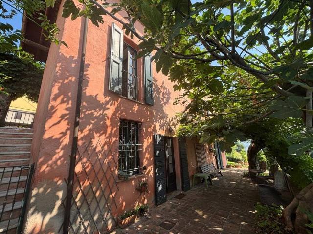 Villa Indipendente in vendita a Botticino, Brescia