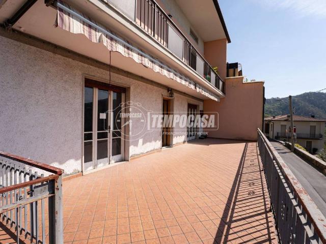 Villa Indipendente in vendita a Botticino, Lombardia