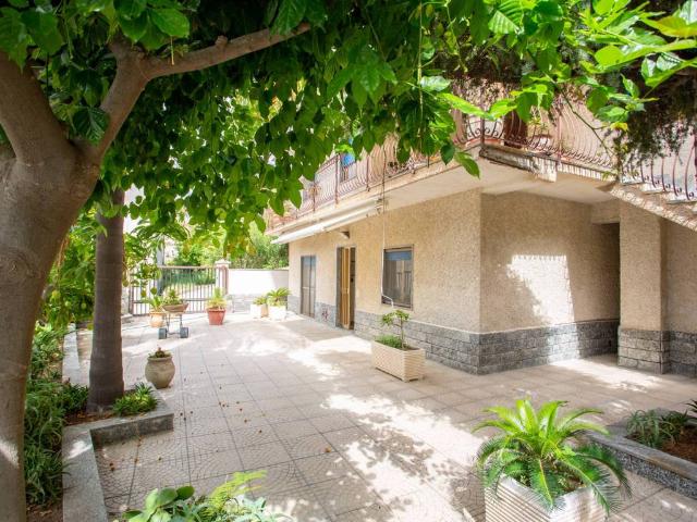 Villa Indipendente in vendita a Calabria, Reggio Calabria