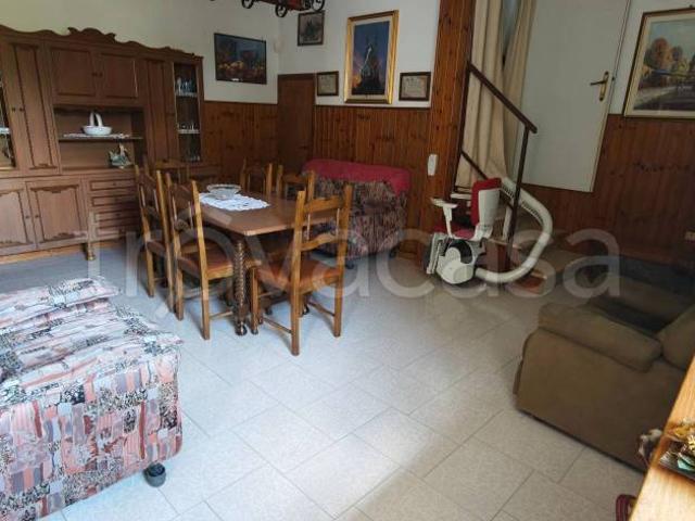Villa Indipendente in vendita a Trevi, Umbria