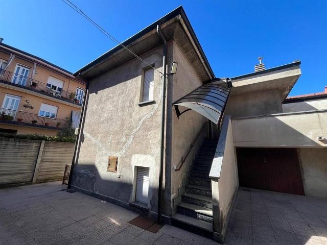Villa Indipendente in vendita a Masciago Milanese, Bovisio Masciago