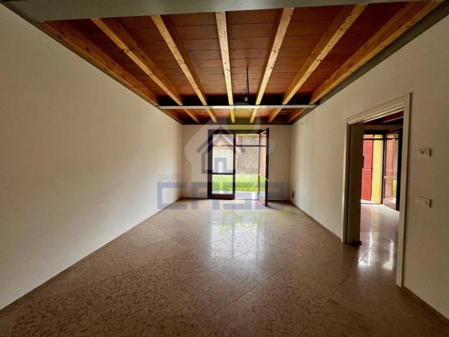 Villa Indipendente in vendita a Bozzolo, Mantova