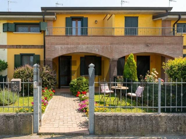 Villa Indipendente in vendita a Bozzolo, Lombardia