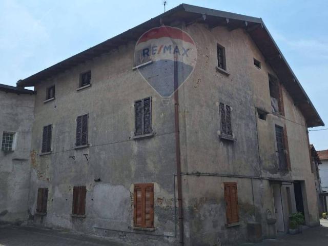 Villa Indipendente in vendita a Bregnano, Lombardia