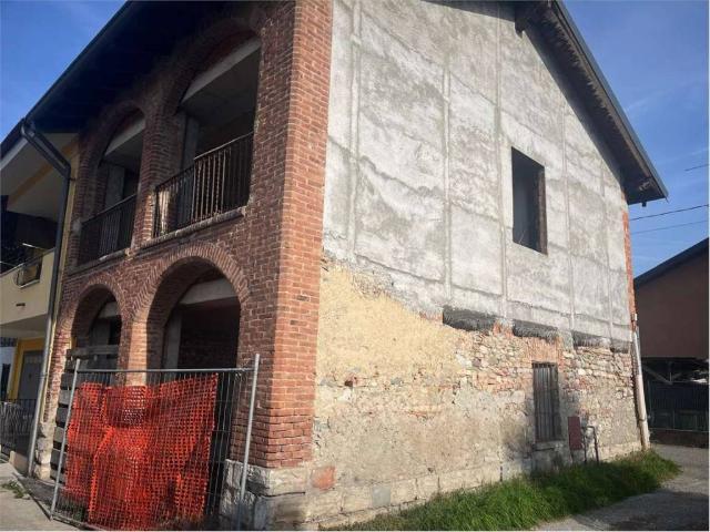 Villa Indipendente in vendita a Bregnano, Lombardia