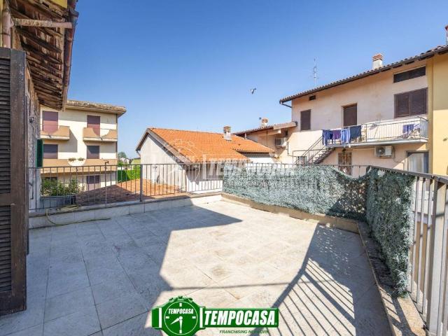Villa Indipendente in vendita a Brembate, Lombardia