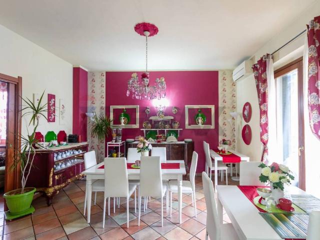 Villa Indipendente in vendita a Brembate, Lombardia