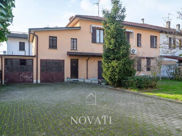 Villa Indipendente in vendita a Brembio, Lombardia