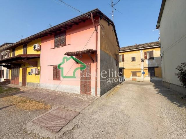 Villa Indipendente in vendita a Brembio, Lombardia