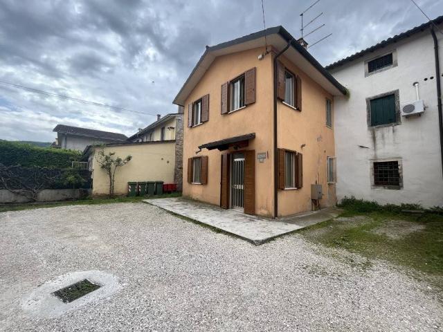 Villa Indipendente in vendita a Vo' di Brendola, Brendola