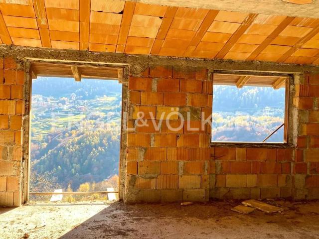 Villa Indipendente in vendita a Comunità della Vallagarina, Brentonico