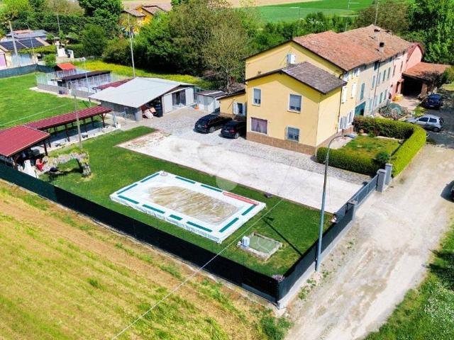 Villa Indipendente in vendita a Bassa Reggiana, Re