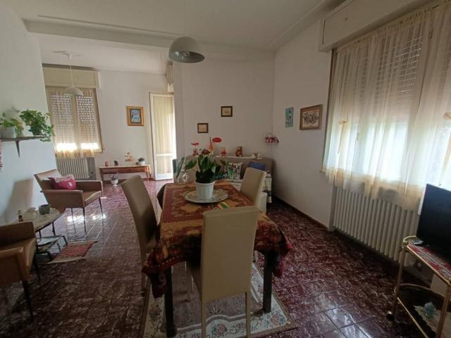Villa Indipendente in vendita a Bassa Reggiana, Re