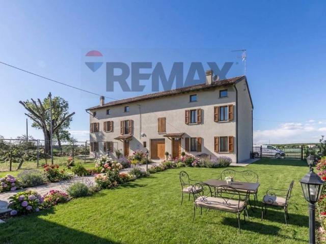 Villa Indipendente in vendita a Bassa Reggiana, Re