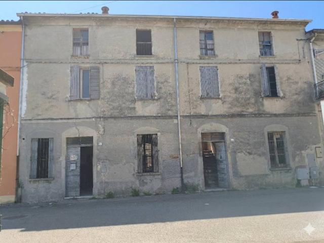 Villa Indipendente in vendita a Bassa Reggiana, Re