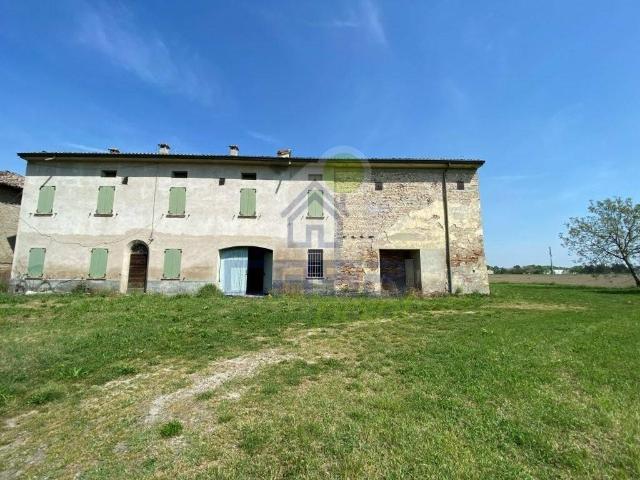Villa Indipendente in vendita a Bassa Reggiana, Re