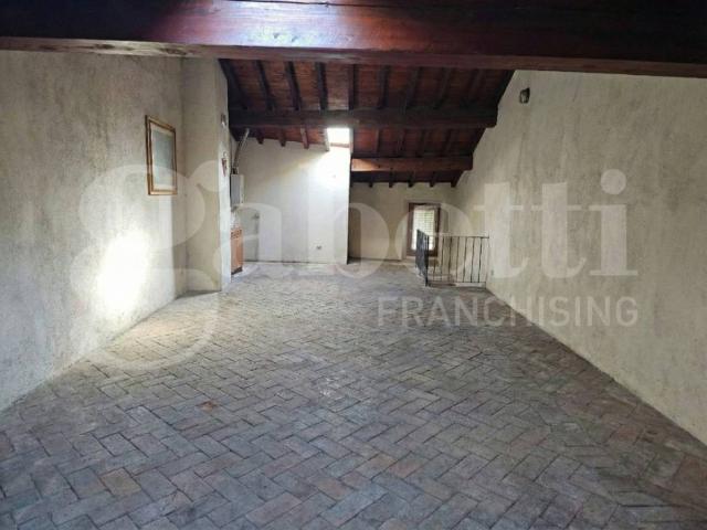 Villa Indipendente in vendita a Zona Est, Brescia