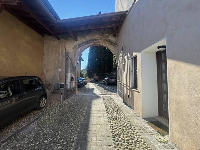 Villa Indipendente in vendita a Zona Est, Brescia