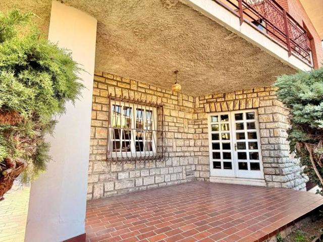 Villa Indipendente in vendita a Zona Est, Brescia