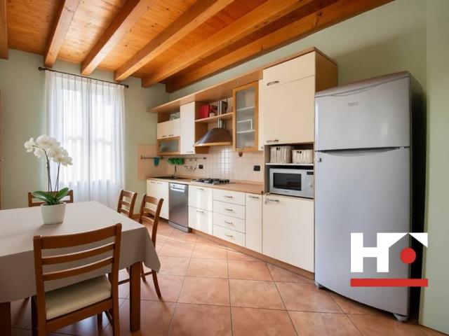 Villa Indipendente in vendita a Zona Est, Brescia