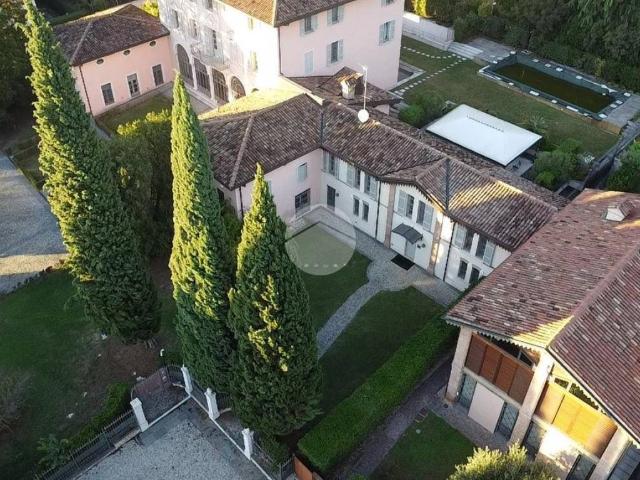 Villa Indipendente in vendita a Zona Est, Brescia