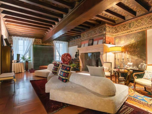 Villa Indipendente in vendita a Zona Centro, Brescia
