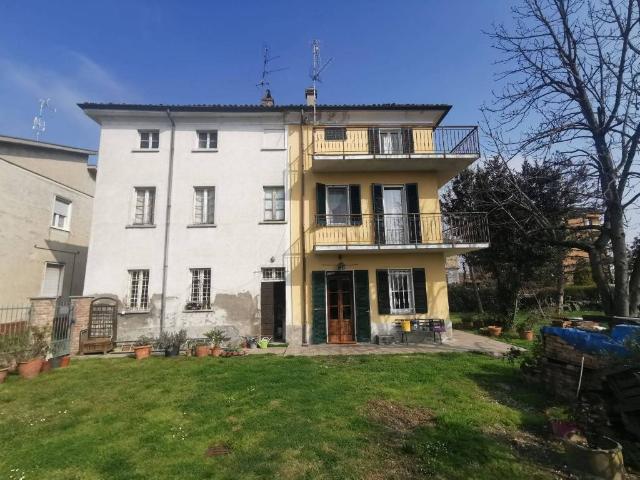 Villa Indipendente in vendita a Bressana Bottarone, Lombardia