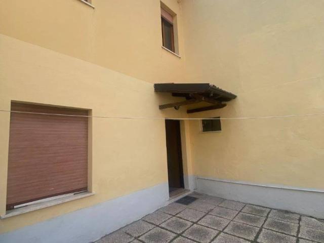 Villa Indipendente in vendita a Bressana Bottarone, Lombardia