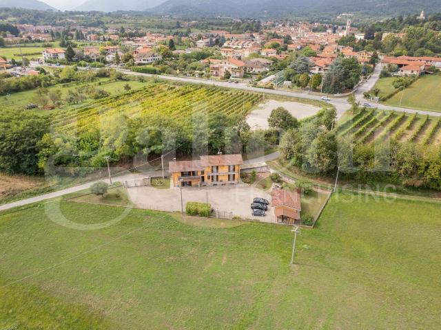 Villa Indipendente in vendita a Bricherasio, Torino