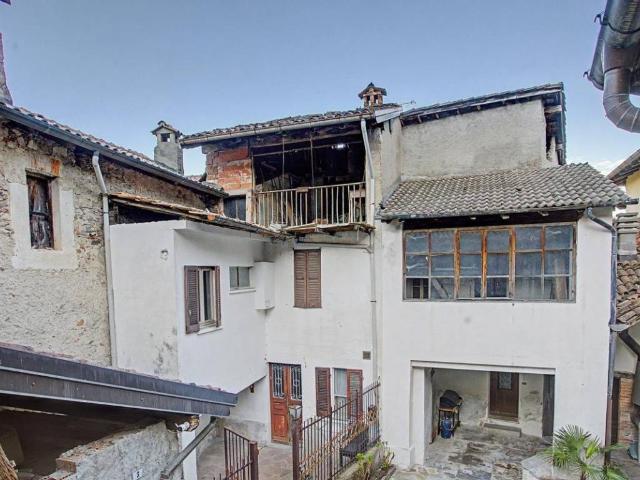 Villa Indipendente in vendita a Roggiano, Brissago Valtravaglia