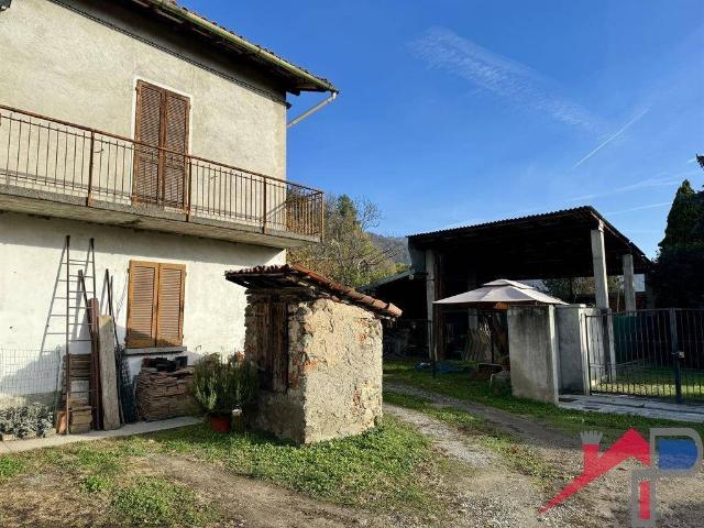 Villa Indipendente in vendita a Vaccarezza Nuova, Brivio
