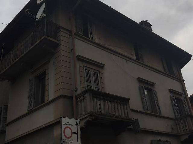 Villa Indipendente in vendita a Vaccarezza Nuova, Brivio