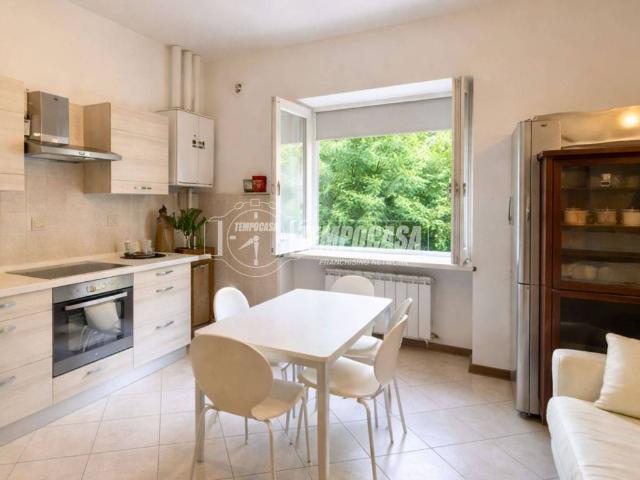 Villa Indipendente in vendita a Brivio, Lombardia