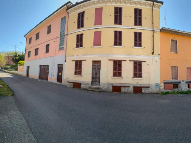 Villa Indipendente in vendita a Broni, Lombardia