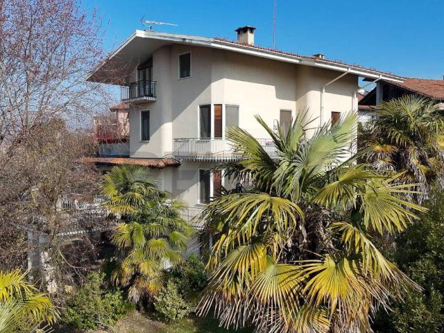 Villa Indipendente in vendita a Piemonte, Biella