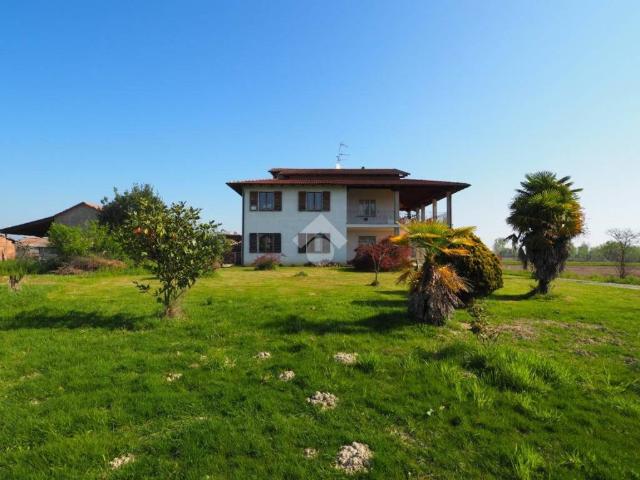Villa Indipendente in vendita a Piemonte, Biella
