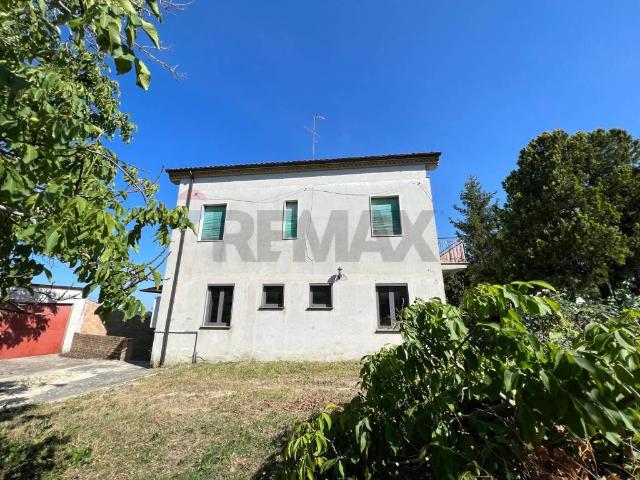Villa Indipendente in vendita a Bucchianico, Abruzzo