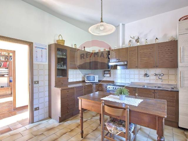 Villa Indipendente in vendita a Bucine, Toscana
