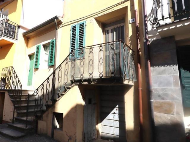 Villa Indipendente in vendita a Bucine, Toscana